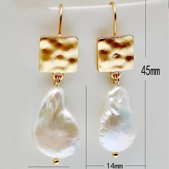 New- Hand made pearls Dangel Earrings, White Pearl drop hook Delicate Earrings - Picture 6 of 6